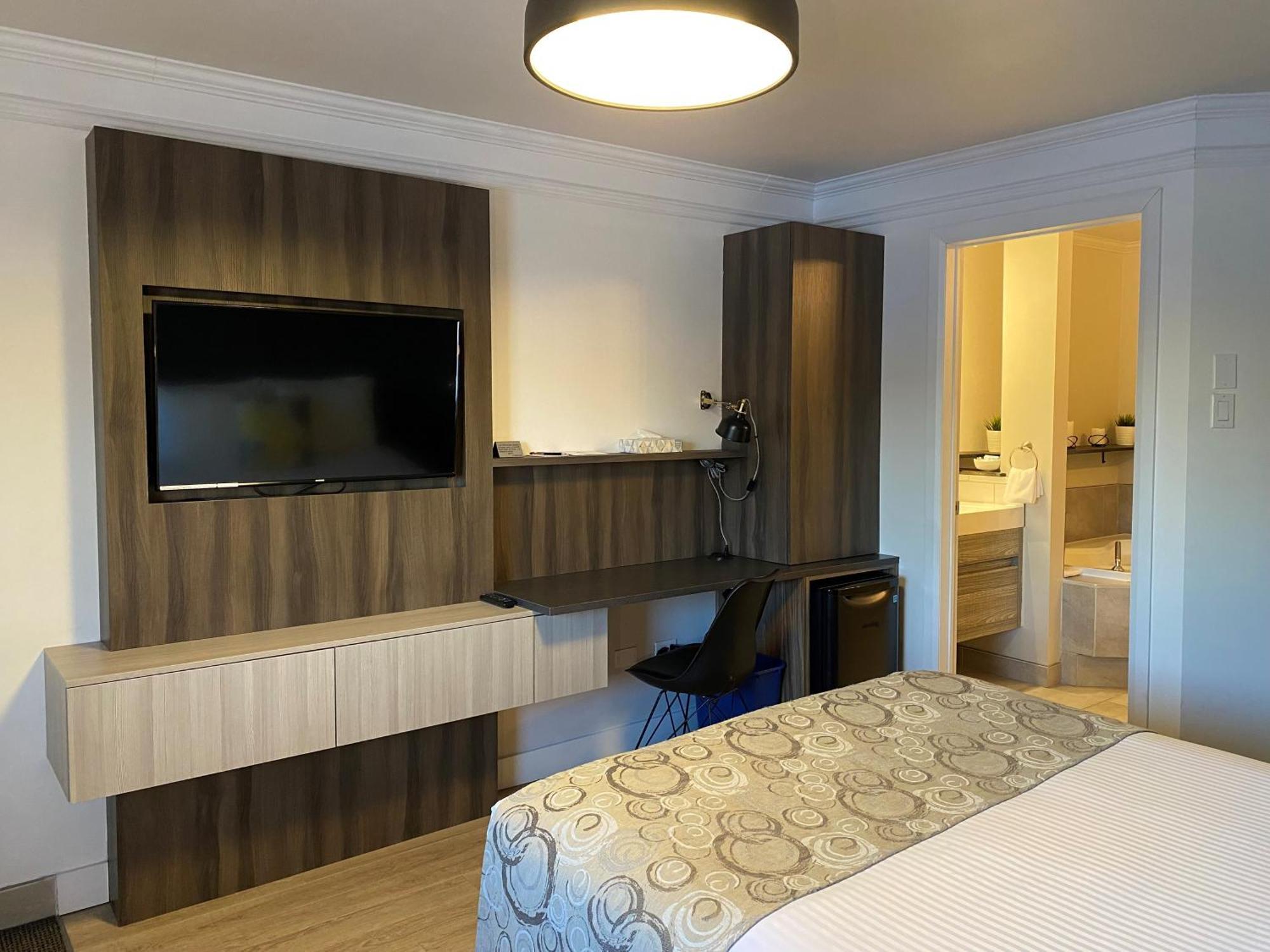 Hotel Centre-Ville มอนท์มักนี ภายนอก รูปภาพ