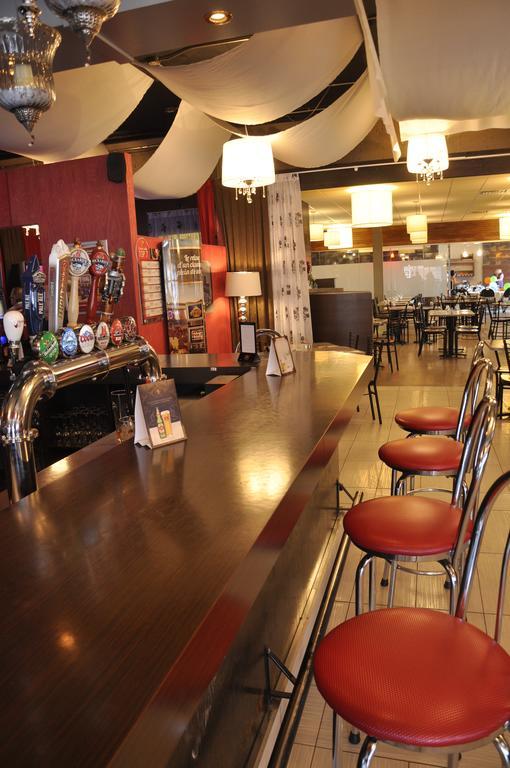 Hotel Centre-Ville มอนท์มักนี ภายนอก รูปภาพ